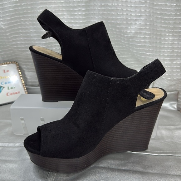 (N8) REPORT Black Suede Wedge,size 8.5 women - Picture 3 of 11